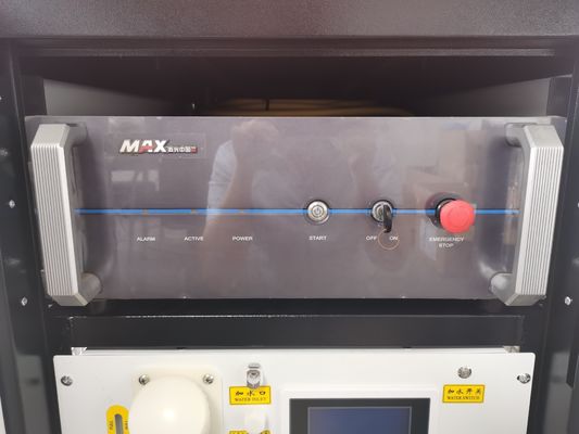 Soldadora auto de laser de la fibra del soldador 120mm/S 2000W CW del laser del PDA del alimentador del alambre