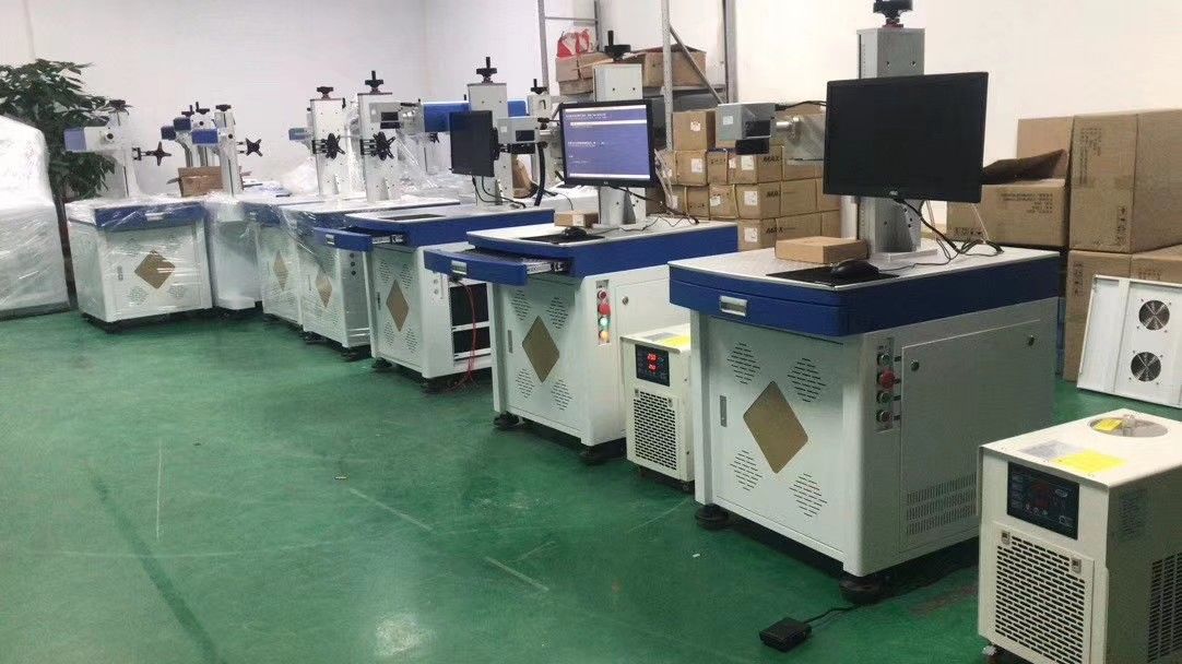 máquina de grabado ULTRAVIOLETA del laser 5W