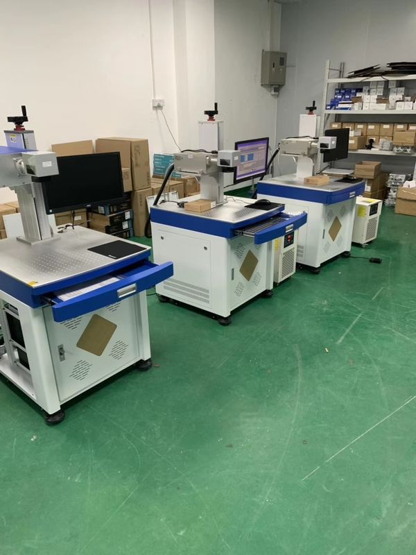 máquina de grabado ULTRAVIOLETA del laser 5W