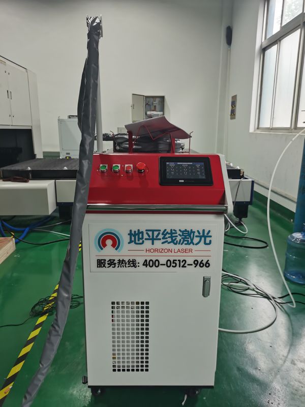 Alise la soldadora portátil 1000W 220v de la costura los 8m para los materiales del metal
