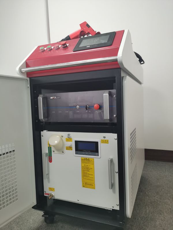 Soldador flexible 1500W 2000W del laser del PDA de la operación JPT para los materiales del metal