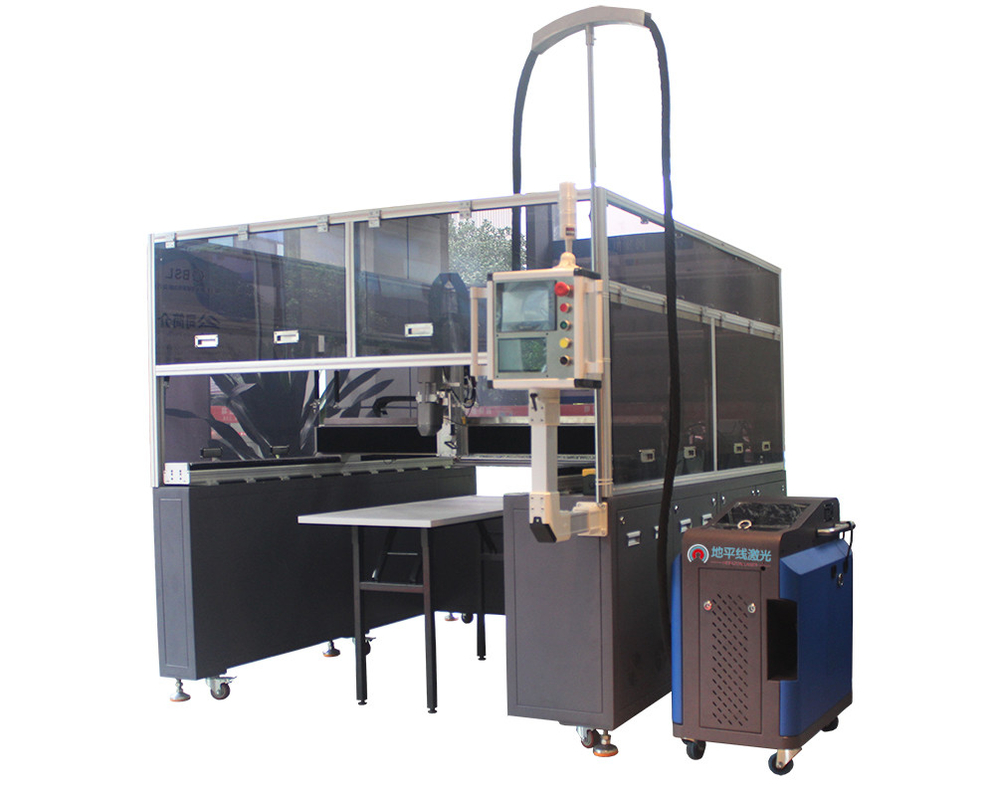 Bobina 100W 200W 500W del metal de la máquina de la limpieza del laser del gabinete de Maxphotonics